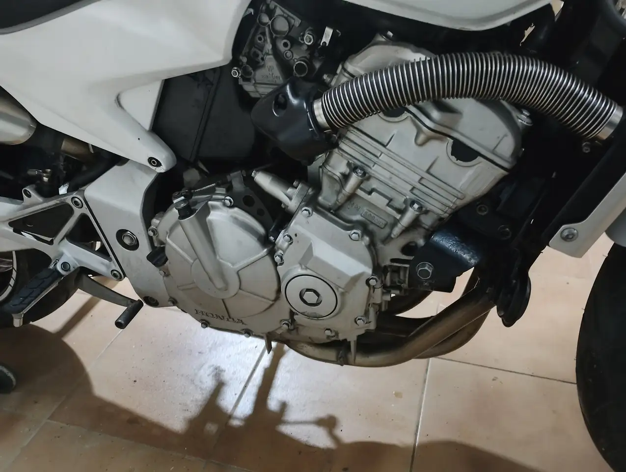 Honda Hornet – Vista 3