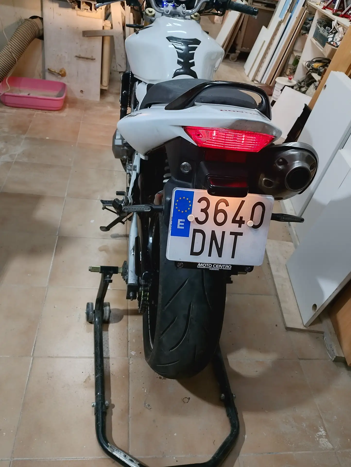 Honda Hornet – Vista 5