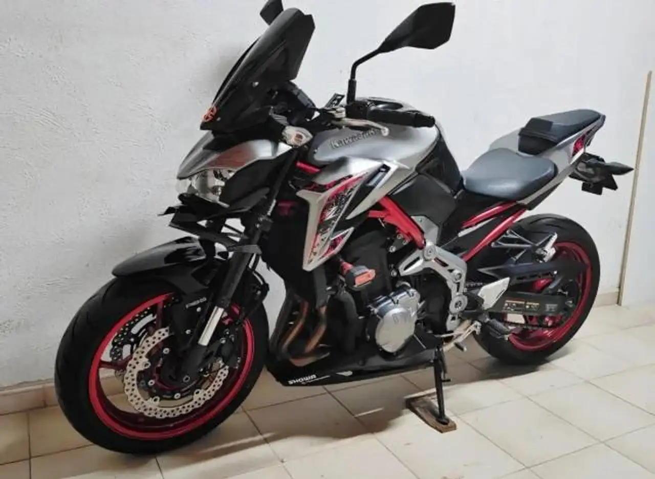 Kawasaki Z900 – Vista 3