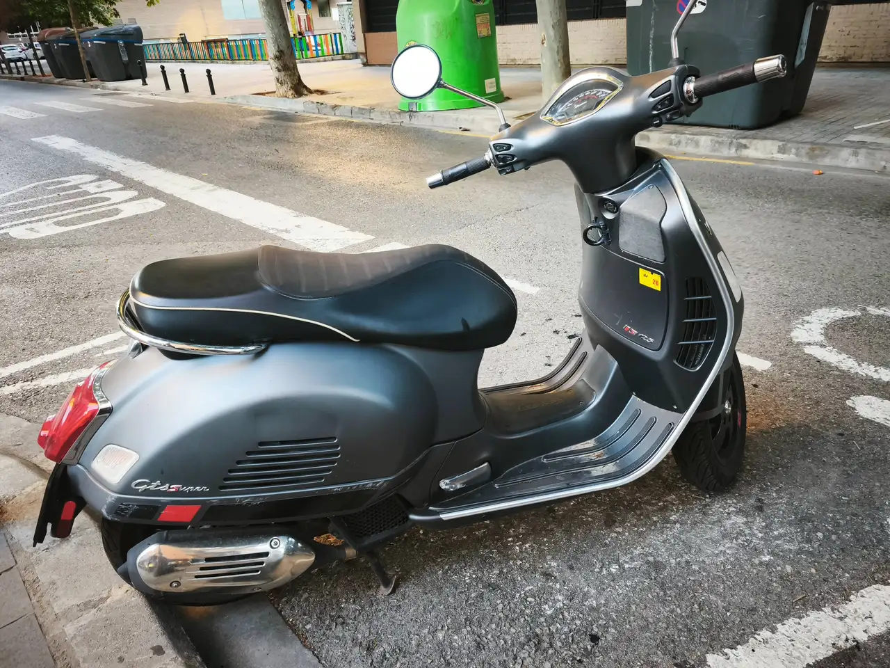 Vespa GTS 125 – Vista 4