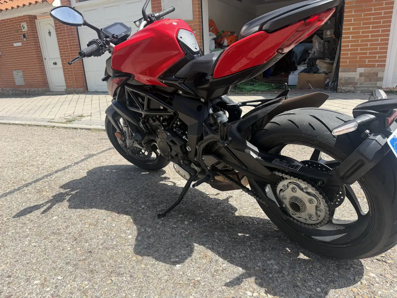 MV Agusta Brutale 800 – Vista 3