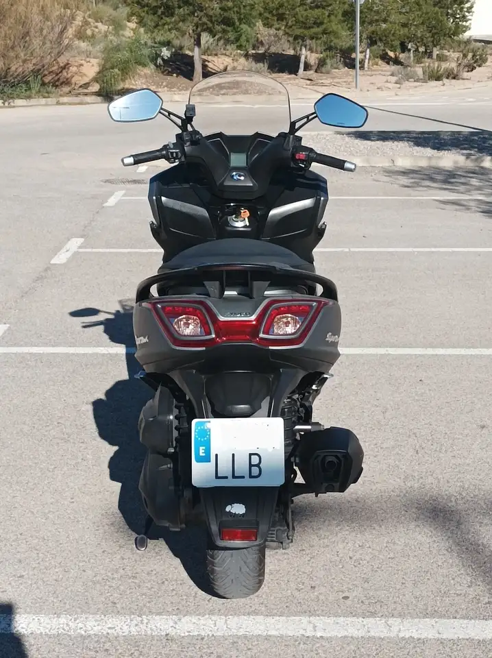 Kymco Super Dink 300 – Vista 4
