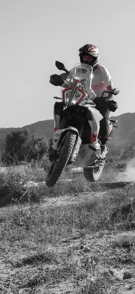 KTM 790 Adventure - Vista 4