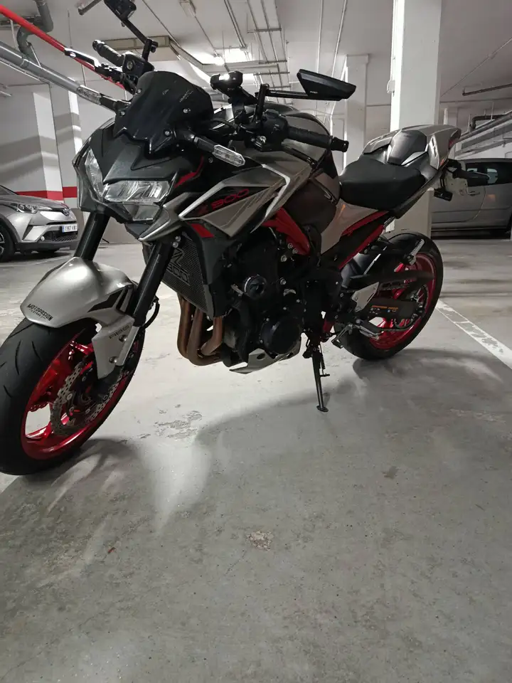 Kawasaki Z900 – Vista 3
