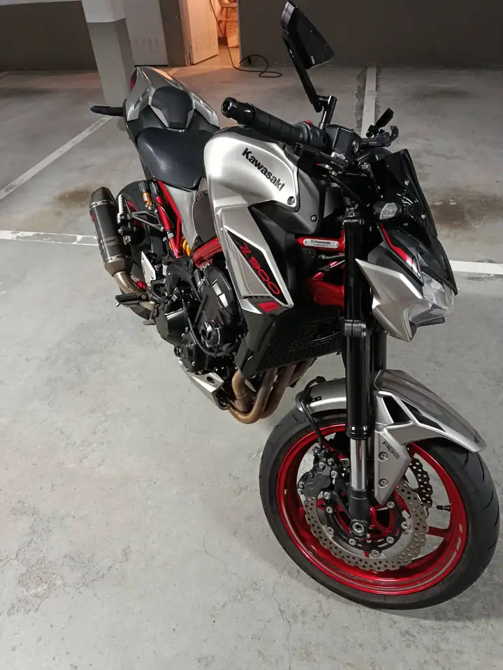 Kawasaki Z900 – Vista 5
