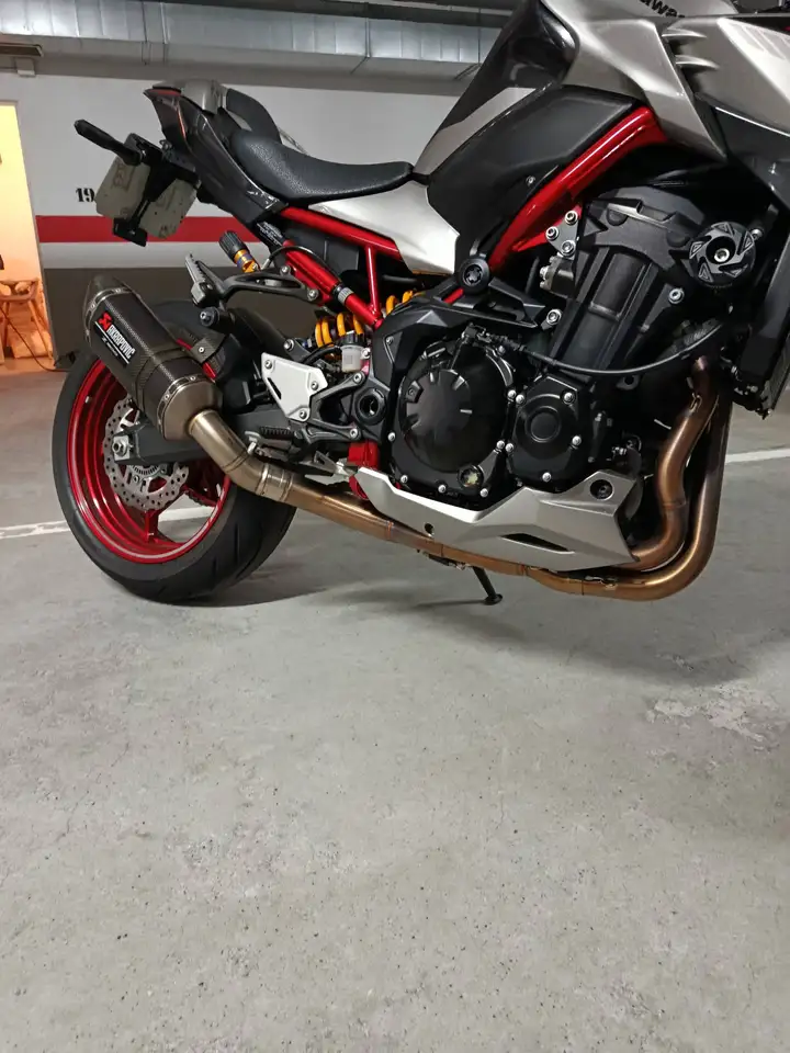 Kawasaki Z900 – Vista 6