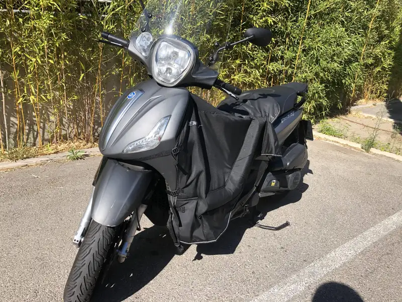 Piaggio Beverly 300 1200 € 2016 Madrid - 1