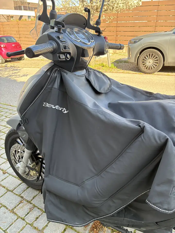 Piaggio Beverly 300 - Vista 9
