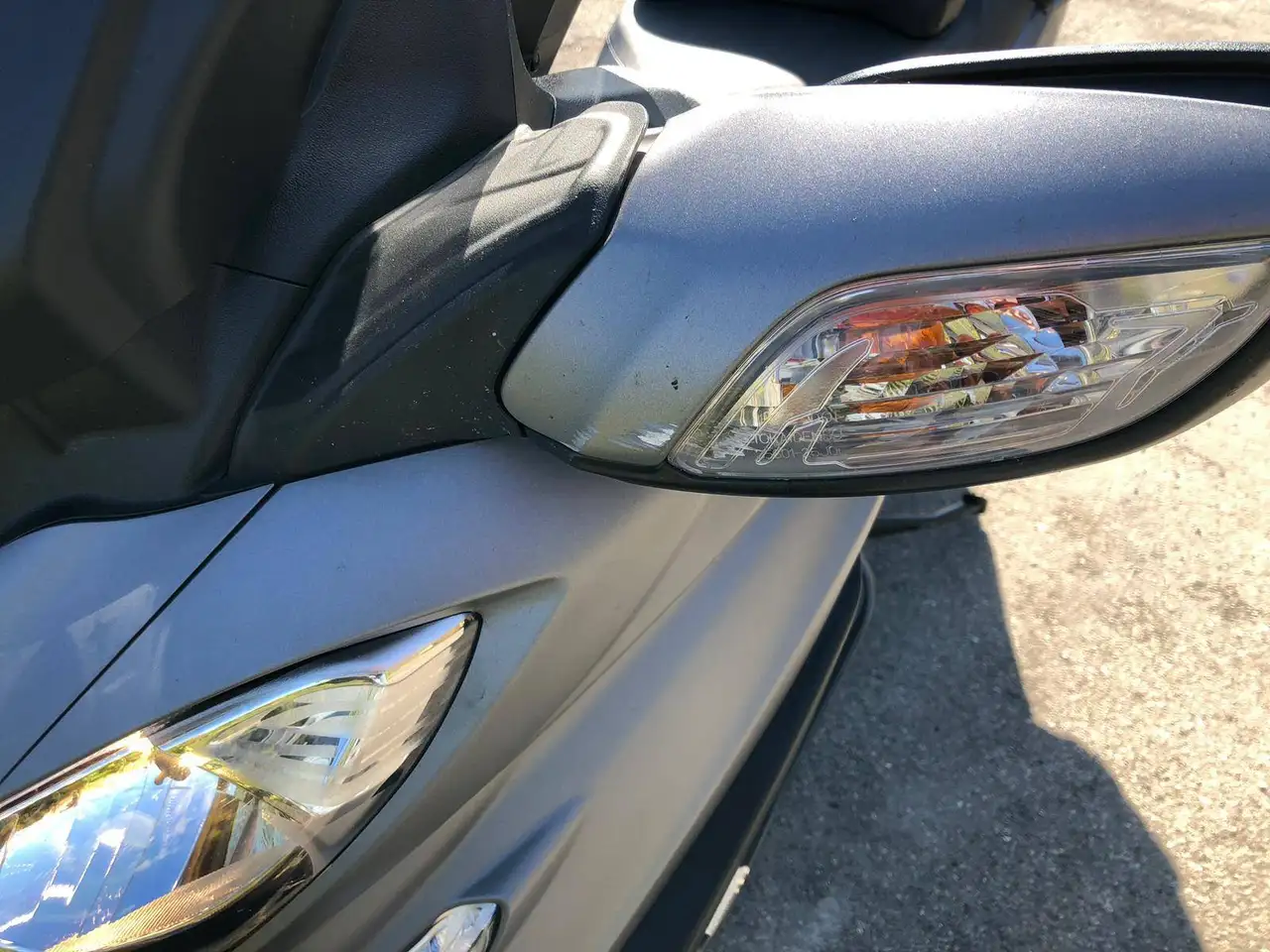 Suzuki Burgman 650 - Vista 7