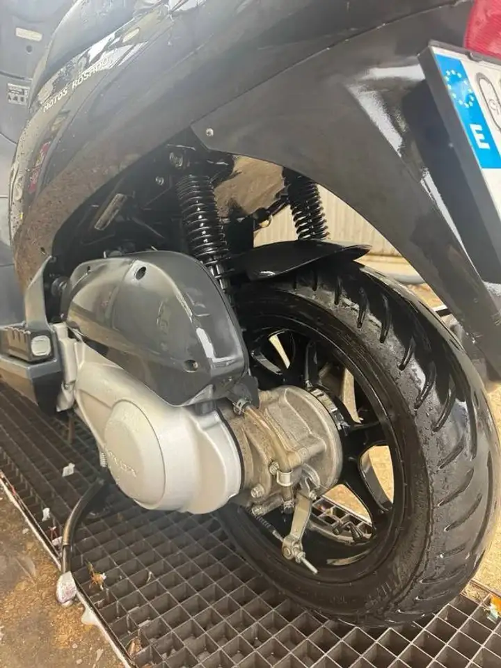 Honda PS 125i – Vista 9