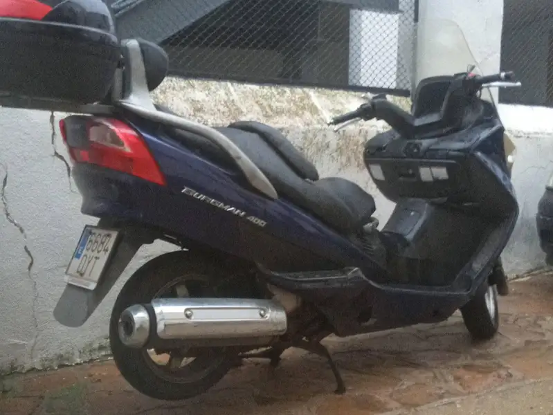 Suzuki Burgman 400 1500 € 2007 Zaragoza - 1