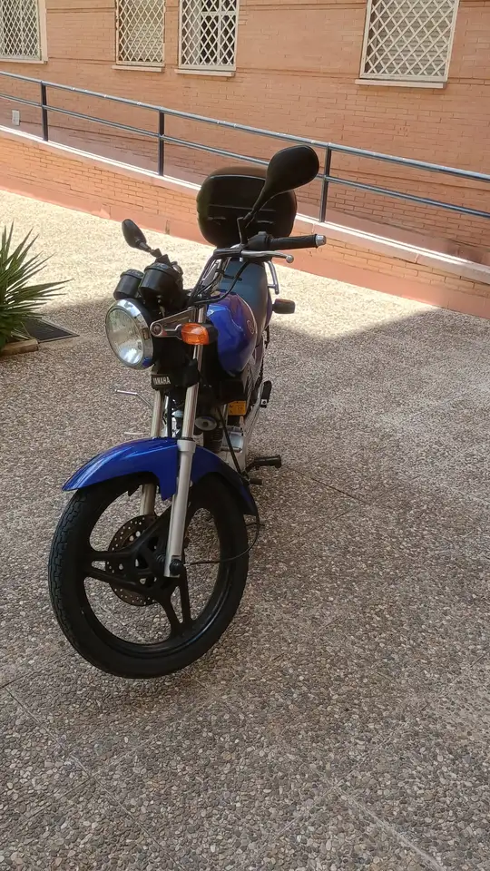 Yamaha YBR125 - Vista 4