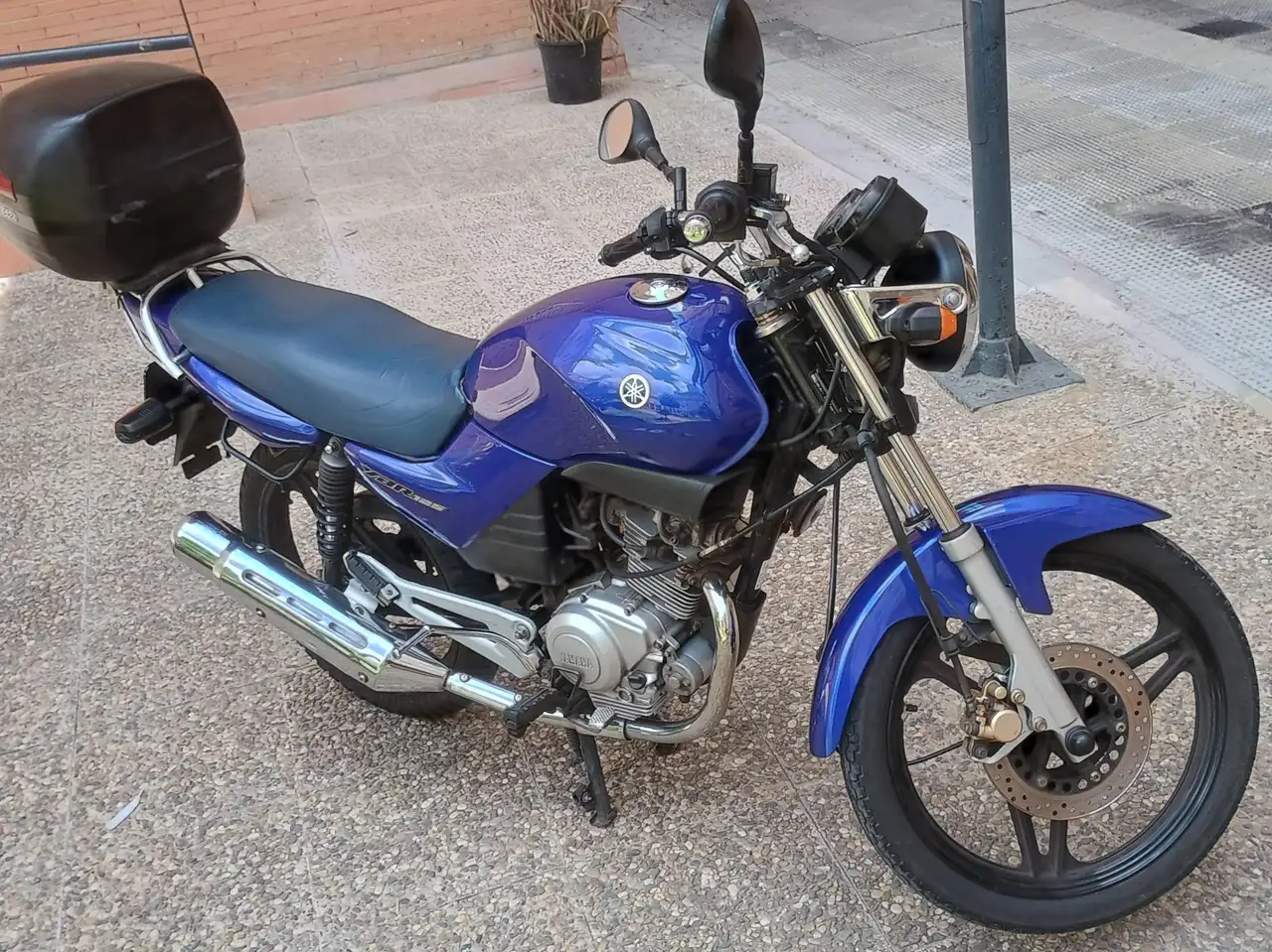 Yamaha YBR125 - Vista 5