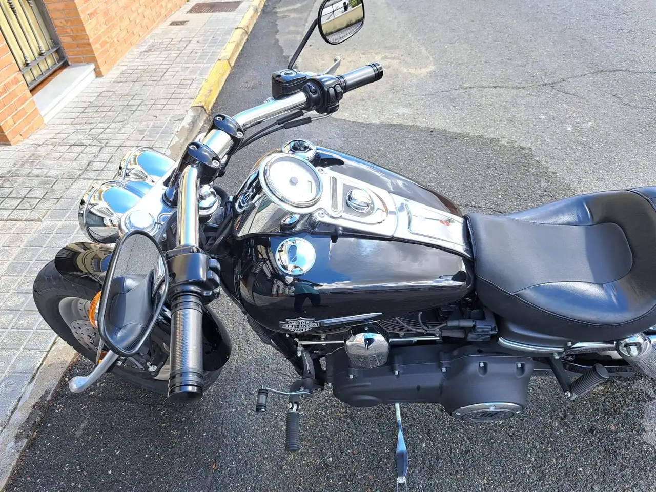 Harley-Davidson Fat Bob - Vista 11