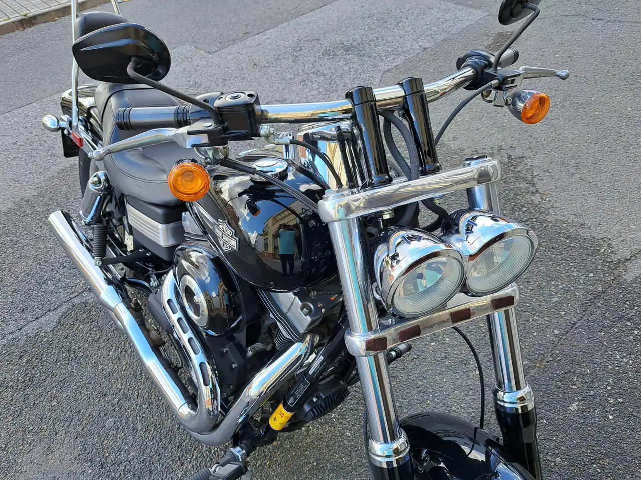 Harley-Davidson Fat Bob - Vista 9