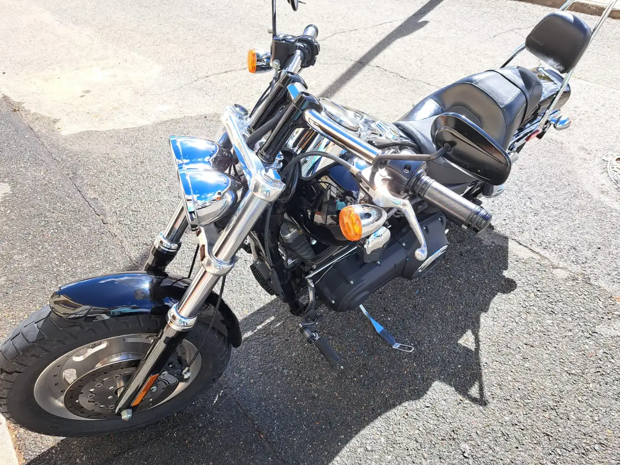 Harley-Davidson Fat Bob - Vista 10
