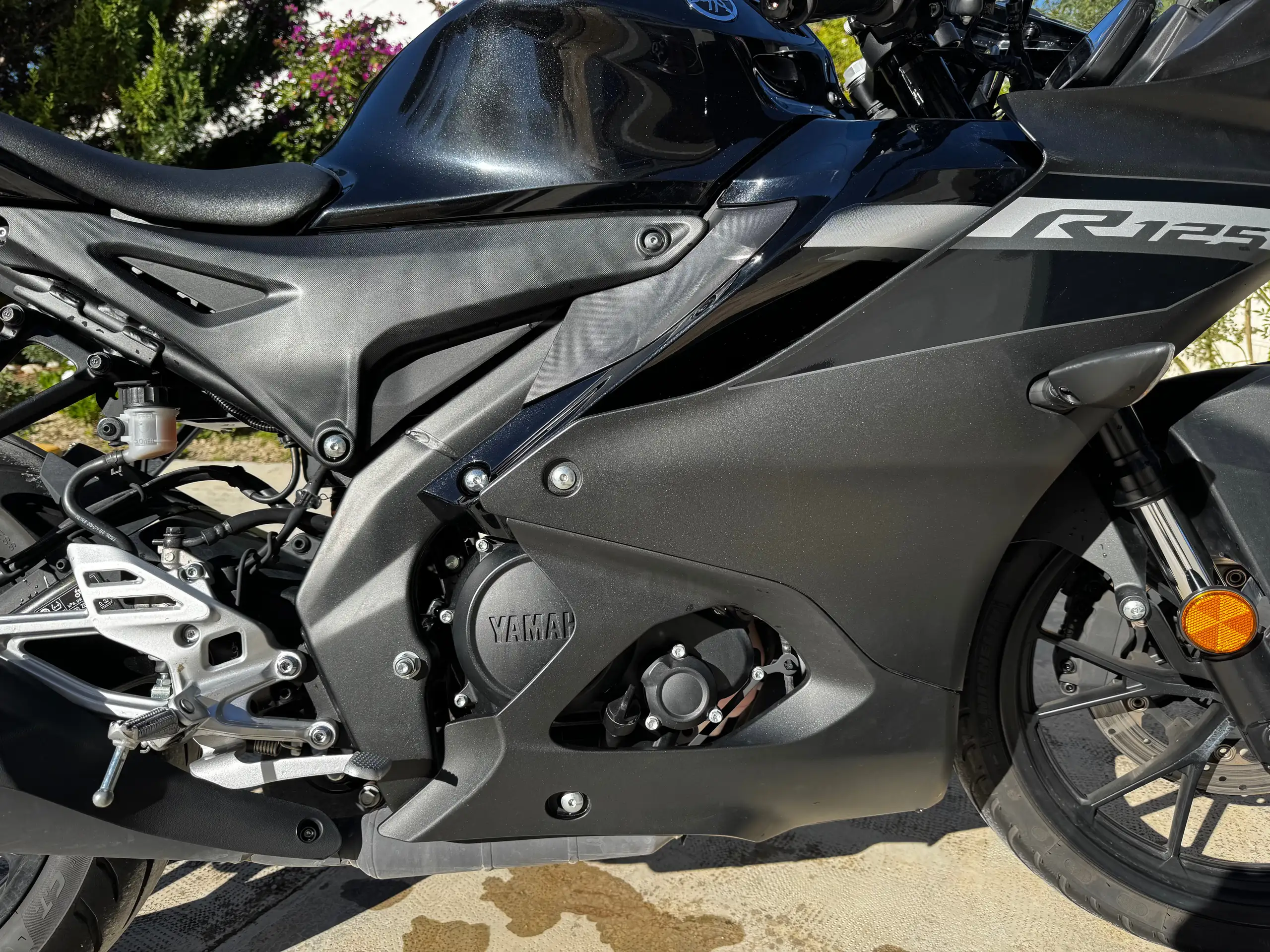 Yamaha R125 – Vista 4