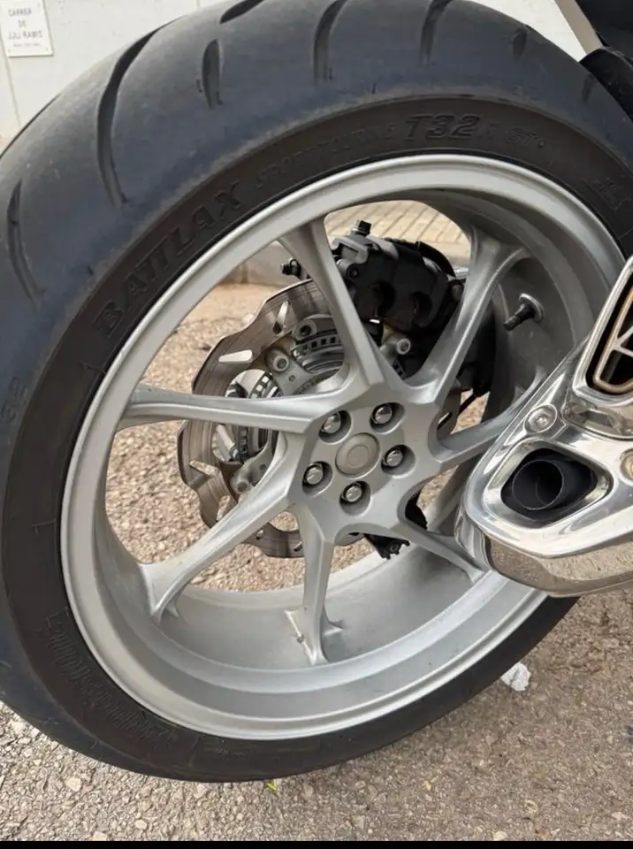 Honda VFR 1200 – Vista 9