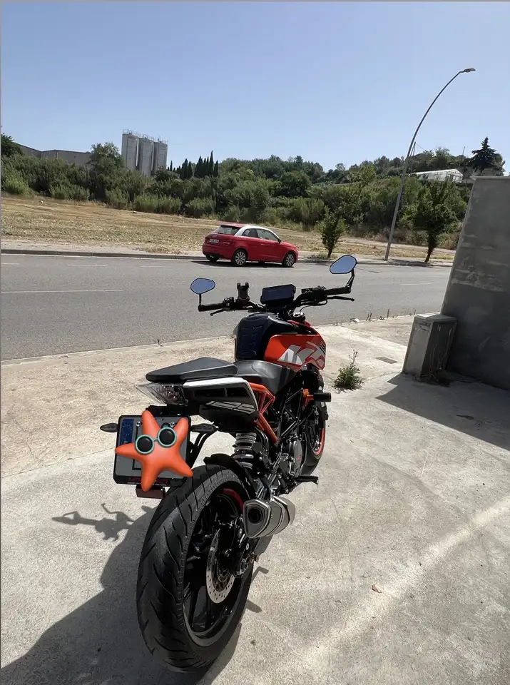 KTM 125 Duke - Vista 3