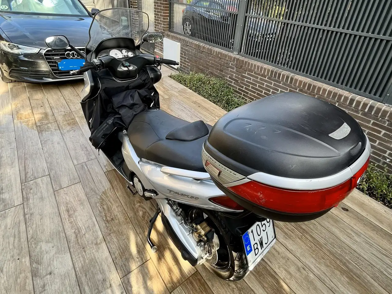 Yamaha TMAX 500 – Vista 11