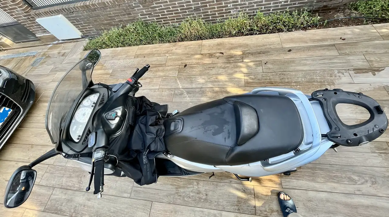 Yamaha TMAX 500 – Vista 17