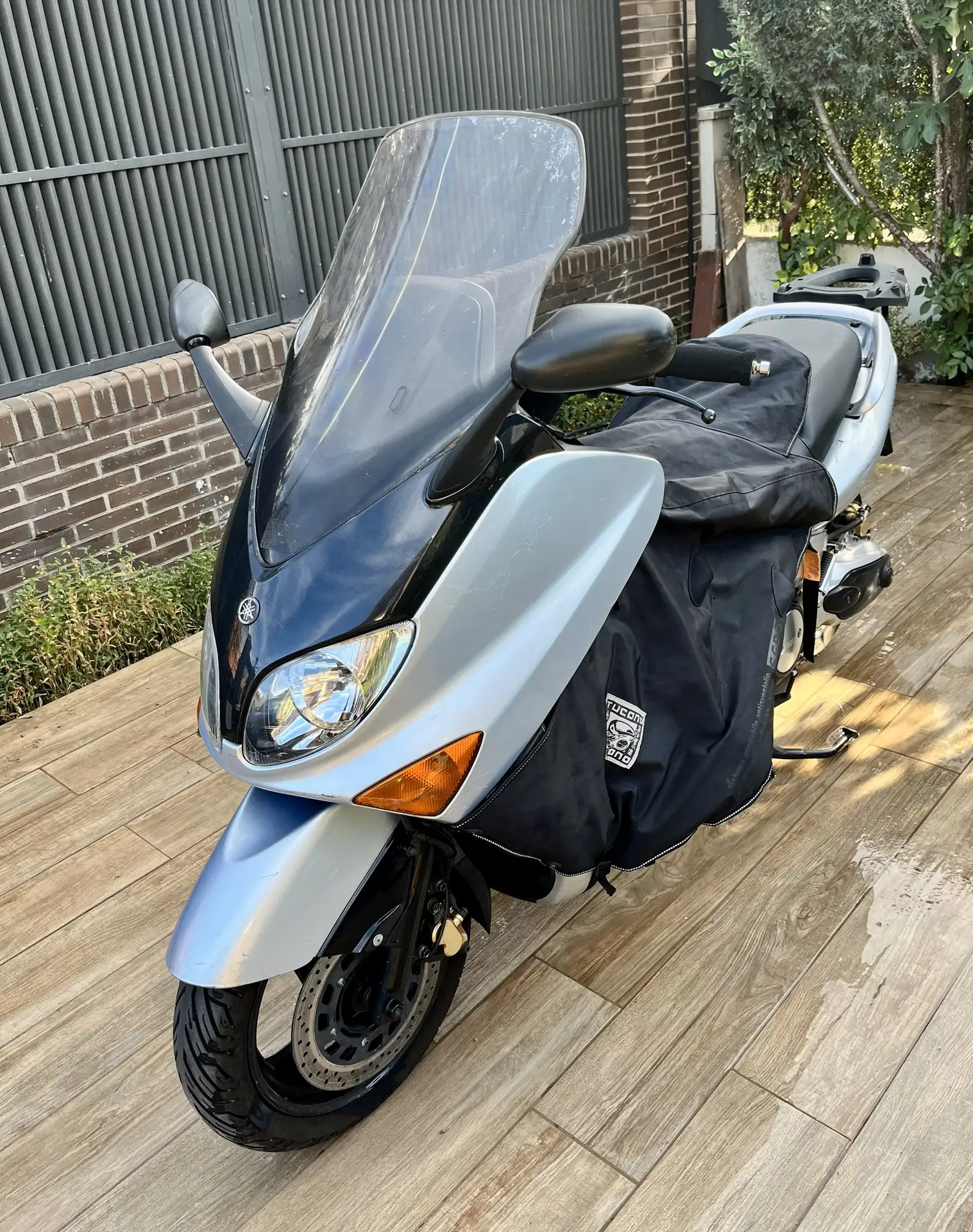 Yamaha TMAX 500 – Vista 4