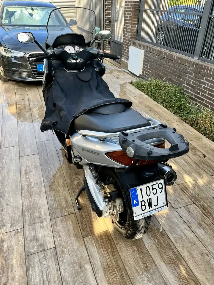Yamaha TMAX 500 – Vista 6