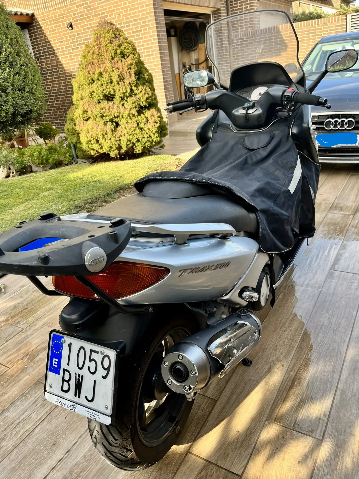 Yamaha TMAX 500 – Vista 7