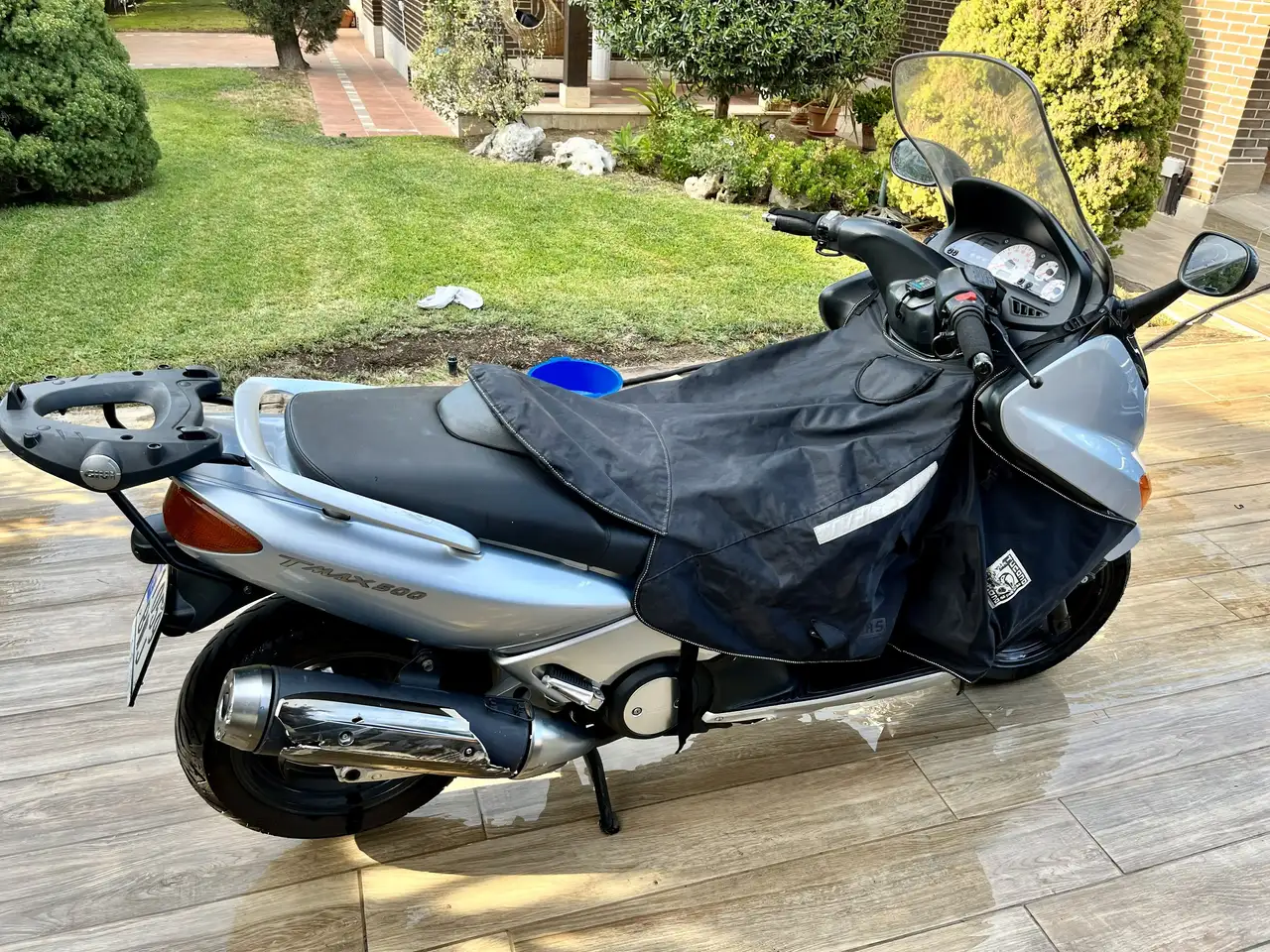 Yamaha TMAX 500 – Vista 8