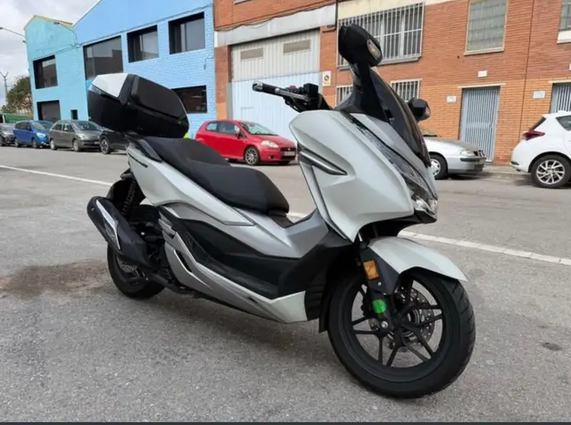 Honda Forza 300 4400 € 2019 Barcelona - 1