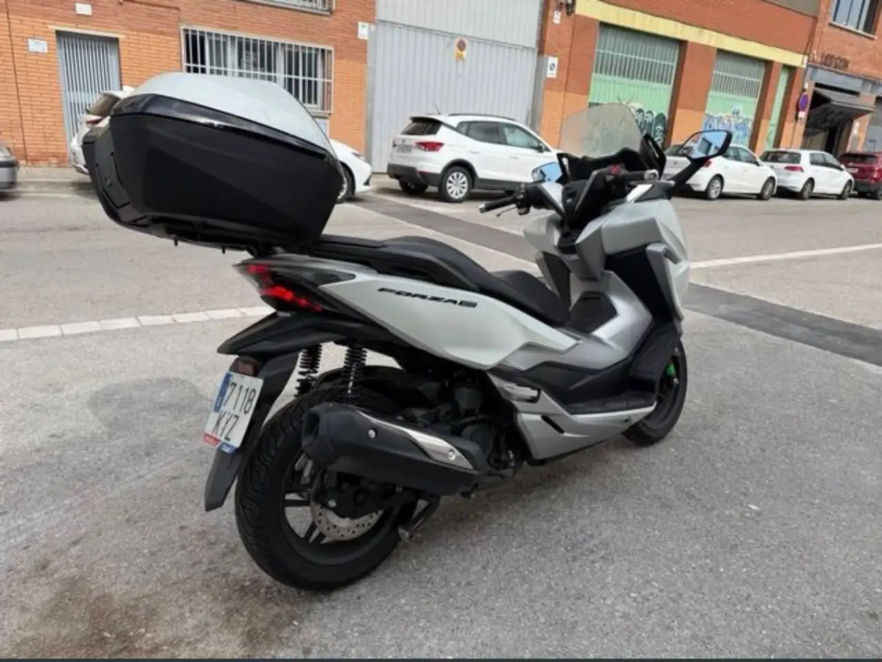 Honda Forza 300 - Vista 3