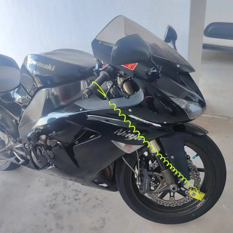 Kawasaki Z1000 – Vista 5
