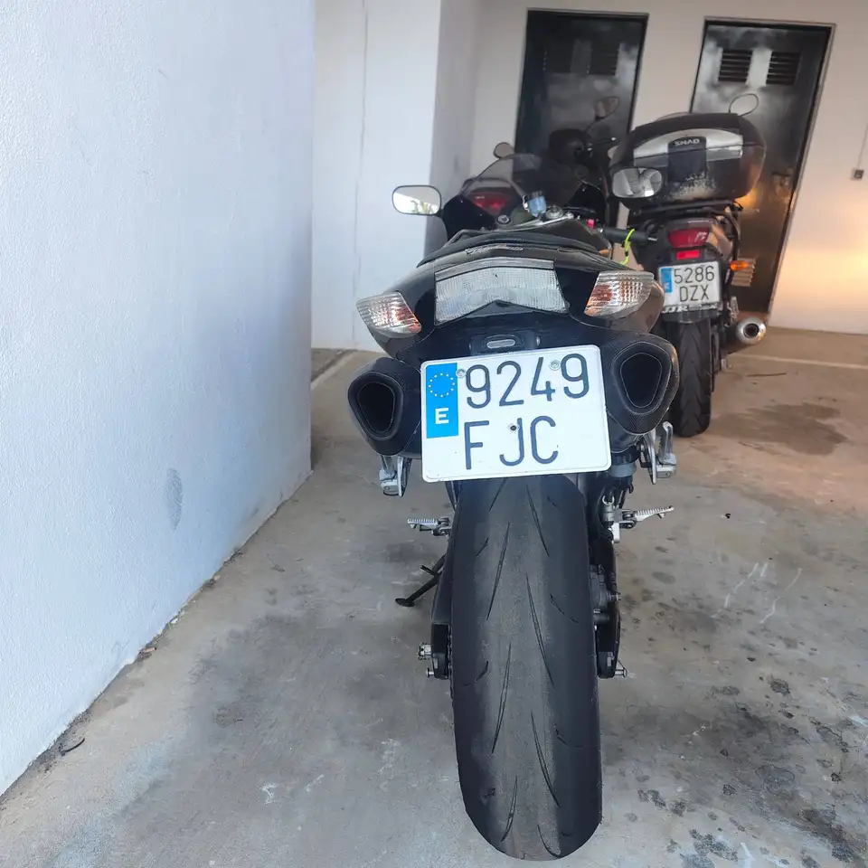 Kawasaki Z1000 – Vista 7