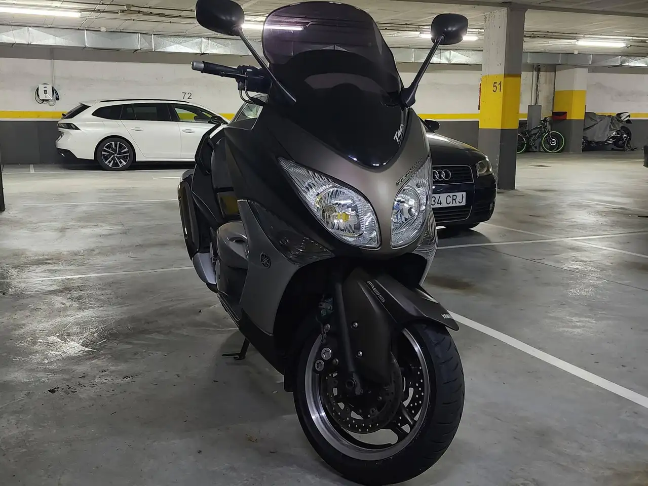 Yamaha TMAX 500 - Vista 4