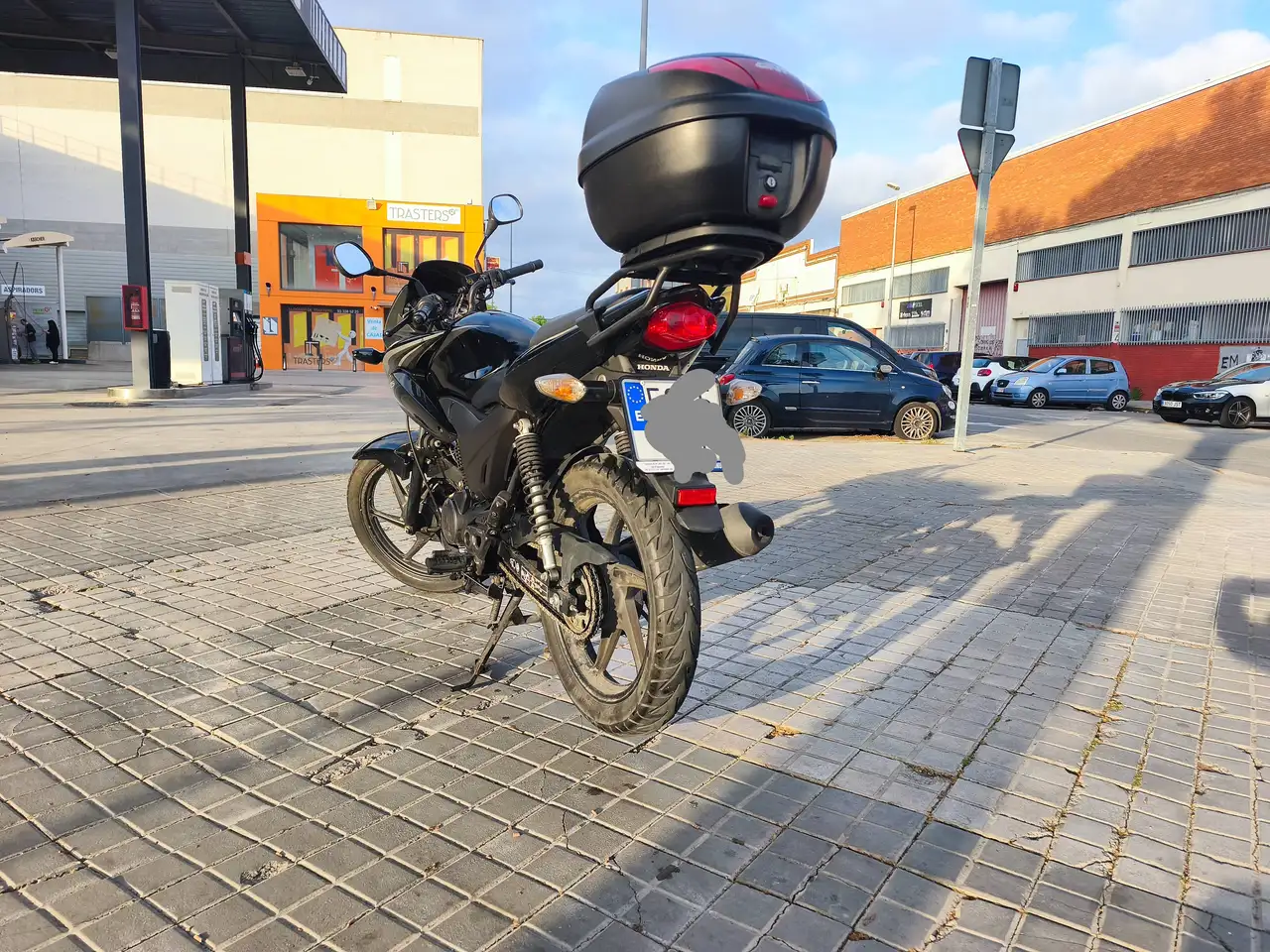 Honda CBF 125 – Vista 3
