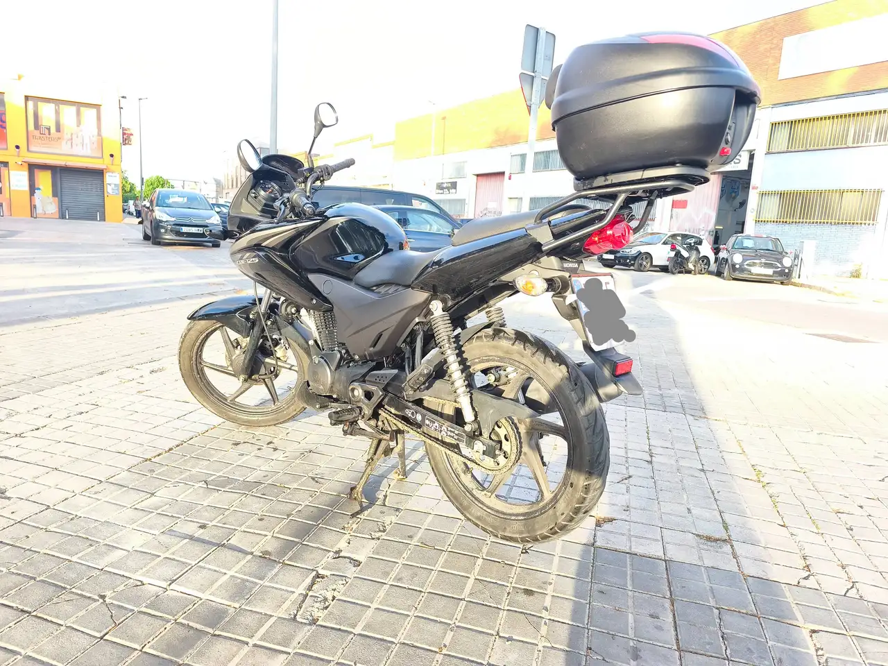 Honda CBF 125 – Vista 7