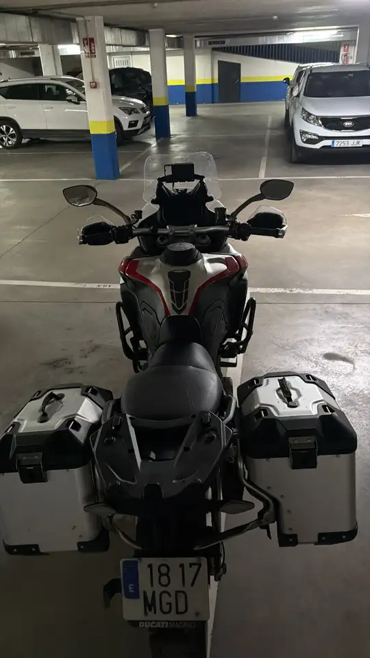 Ducati Multistrada V4 - Vista 6