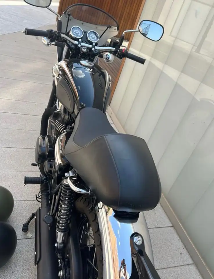 Kawasaki W800 - Vista 3