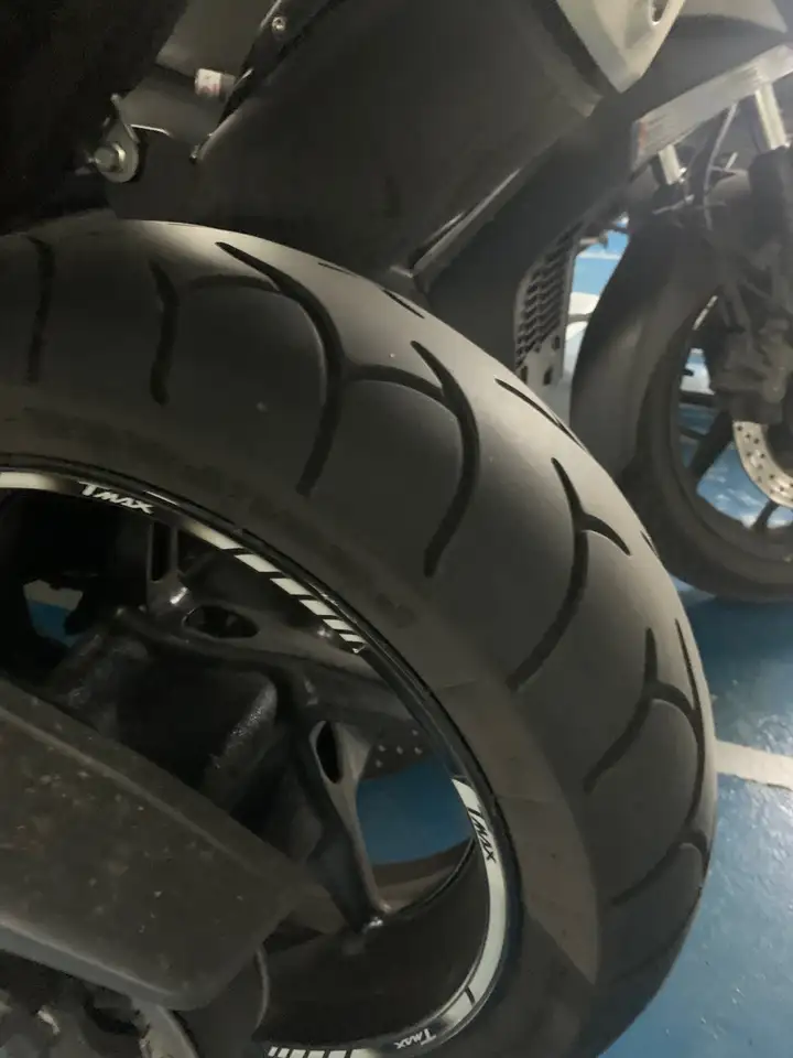 Yamaha TMAX 530 – Vista 8