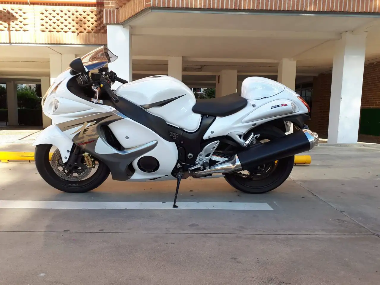 Suzuki Hayabusa - Vista 8