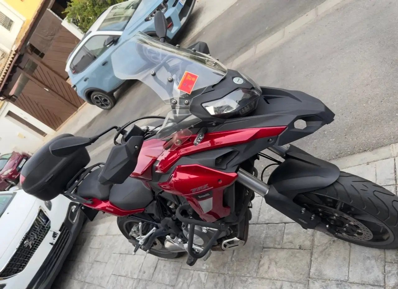 Benelli TRK 502 – Vista 2