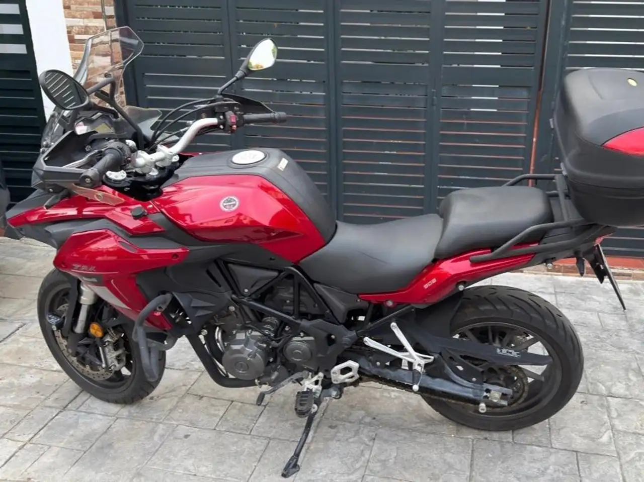 Benelli TRK 502 – Vista 3
