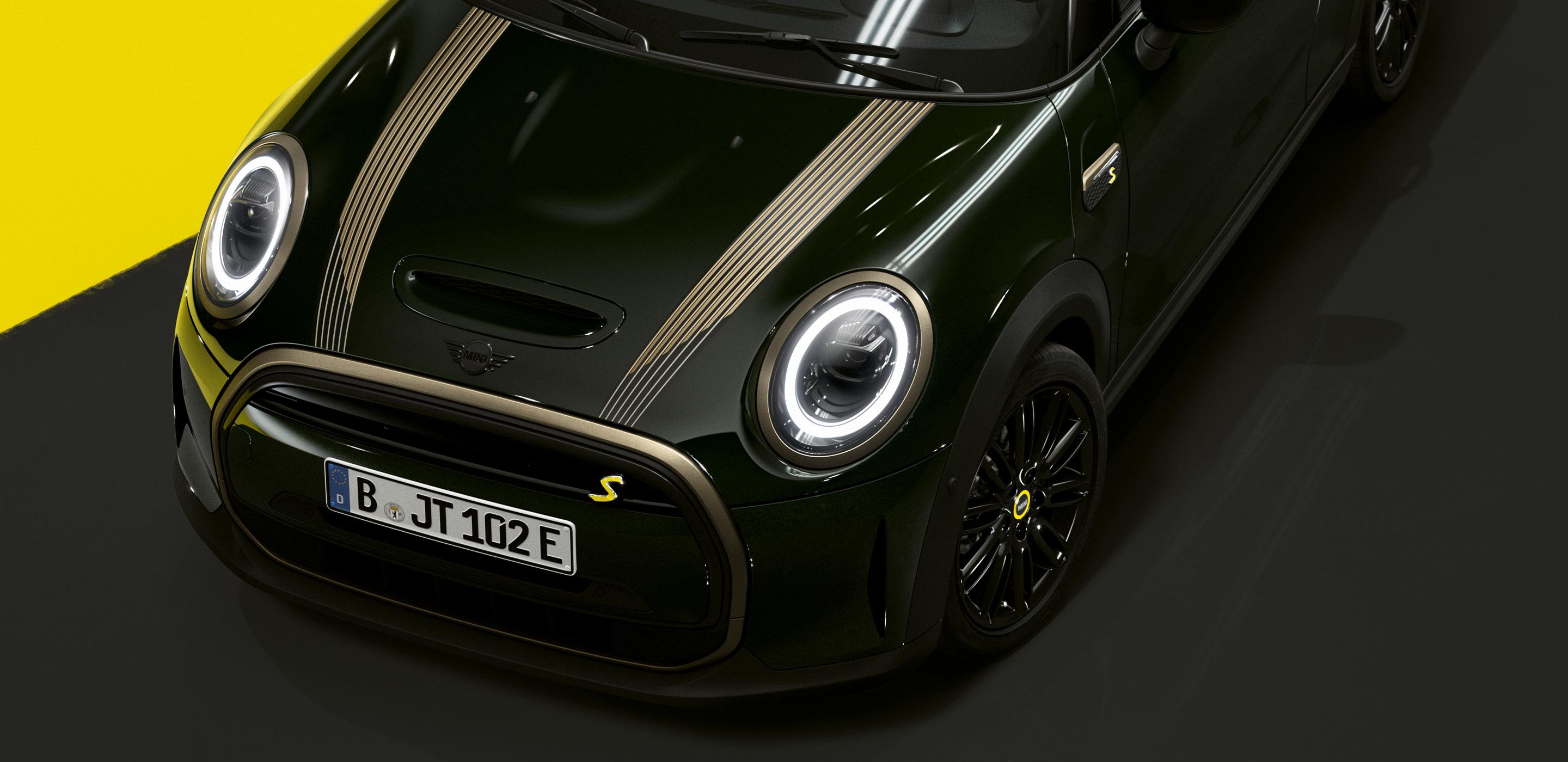 Gold-and-Black Austin Mini Cooper S Looks Like Manhart Got Into