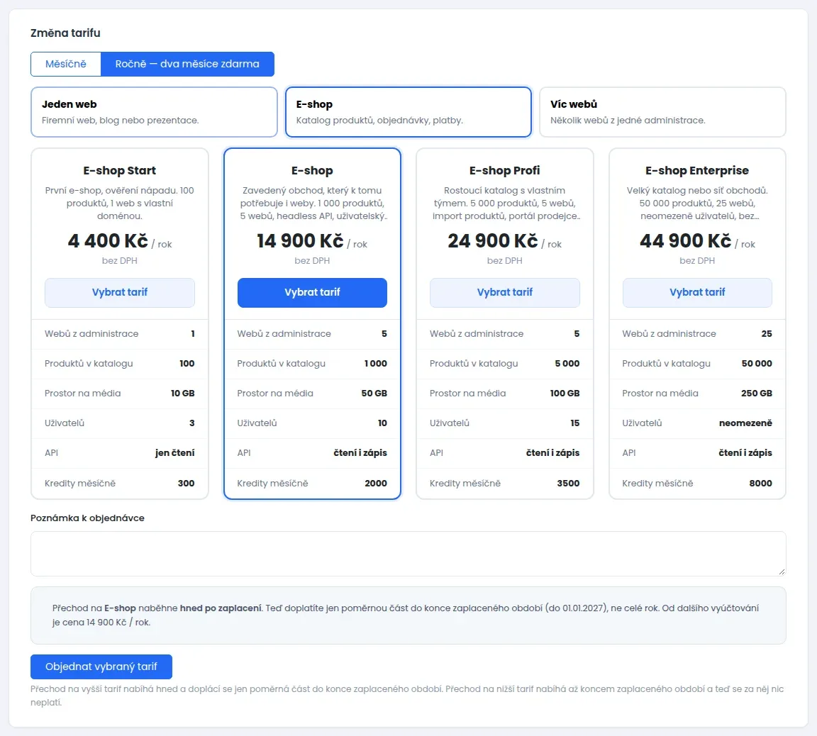 Karta Změna tarifu s přepínačem Měsíčně a Ročně, výběrem Jeden web, E-shop a Víc webů, kartami tarifů a šedým rámečkem se shrnutím změny