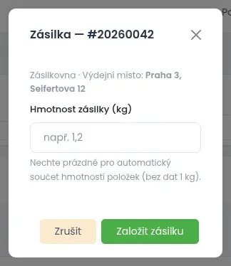 Okno Zásilka s dopravcem, výdejním místem, polem Hmotnost zásilky a tlačítkem Založit zásilku