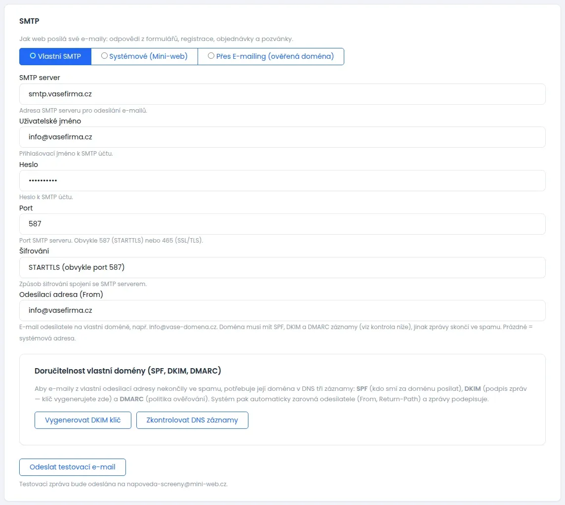 Záložka SMTP s vybranou volbou Vlastní SMTP: pole SMTP server, Uživatelské jméno, Heslo, Port, Šifrování a Odesílací adresa, pod nimi karta Doručitelnost vlastní domény a tlačítko Odeslat testovací e-mail