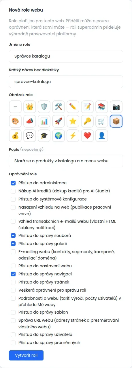 Formulář Nová role webu s vyplněným jménem Správce katalogu, vybraným obrázkem a zaškrtnutými oprávněními
