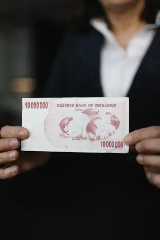 Co skutečně vlastníme? Lekce z bankovky za 10 milionů dolarů