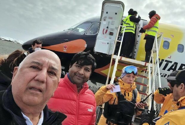2 indians travel 7 continents in just 3 days for Guinness record