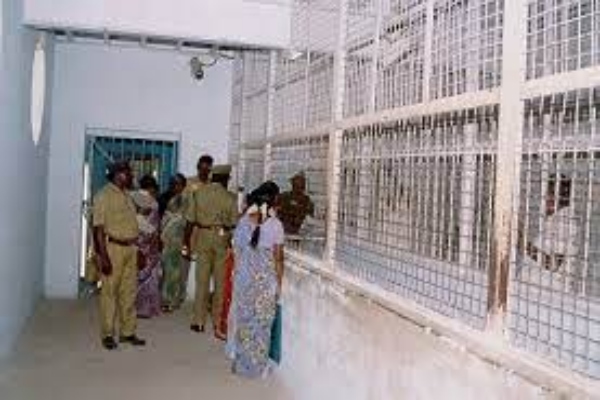 intercom fecility in kovai jail for prisoner to talk with their relatives